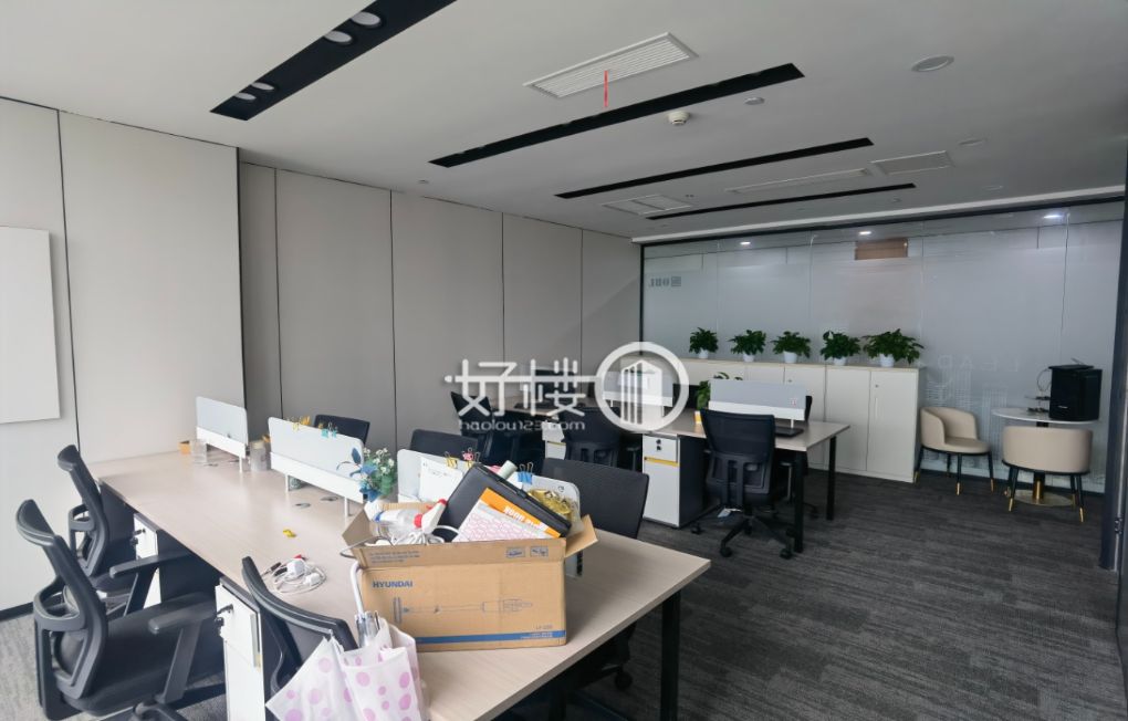 解放碑商圈 精致小户型 全新精装带家具拎包入驻写字楼|办公室出租|租赁/租金/图片
