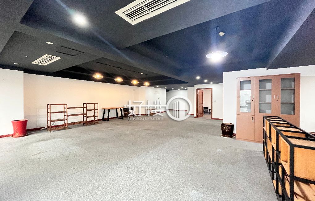 石油路轻轨旁，精装修，户型方正，采光好，低价出租m²写字楼|办公室出租|租赁/租金/图片