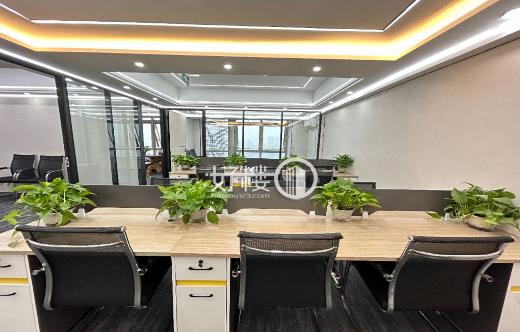 大坪石油路轻轨站旁万科中心带家具出租m²写字楼|办公室出租|租赁/租金/图片