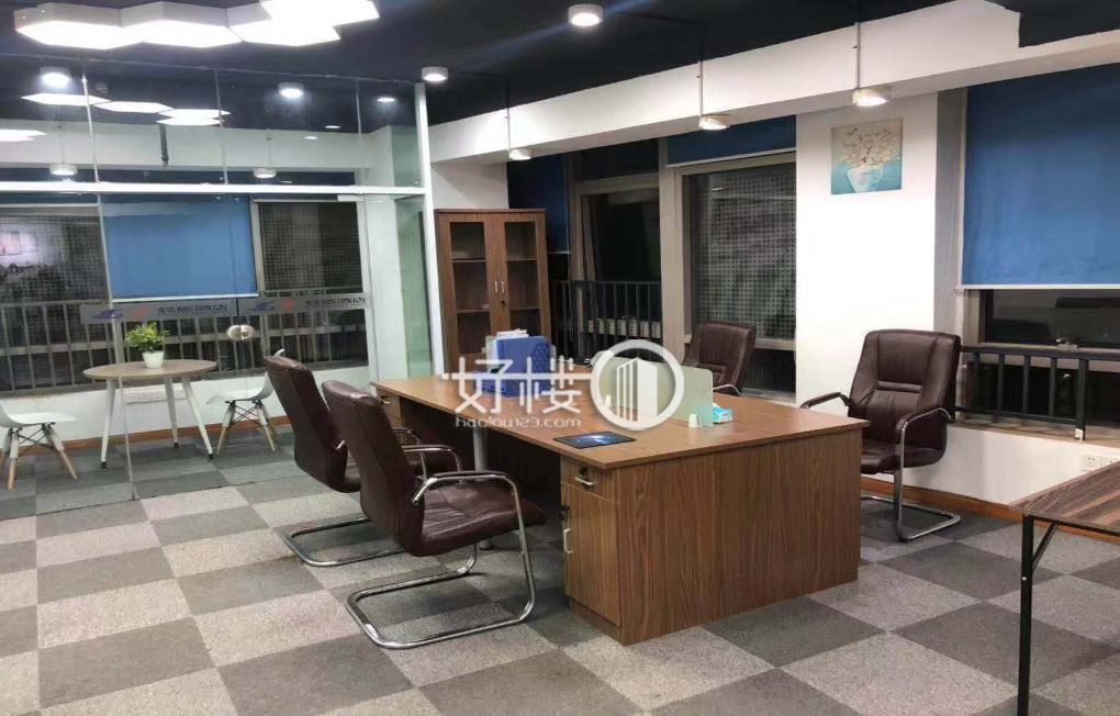 大坪万科中心精装带家具 两面采光一办公室一大厅m²写字楼|办公室出租|租赁/租金/图片