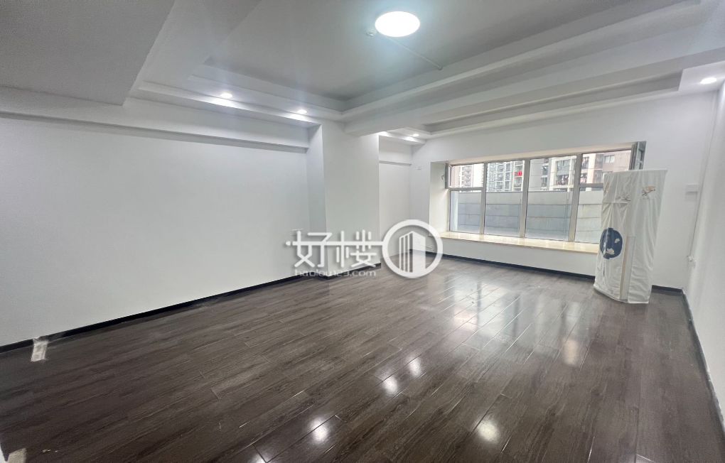 万达广场 大通间 可配家具m²写字楼|办公室出租|租赁/租金/图片