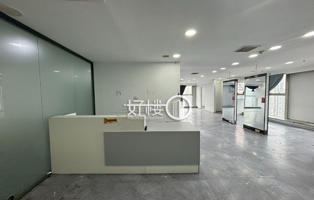 南坪核心商圈 万达广场 149平精装修 拎包入住m²写字楼|办公室出租|租赁/租金/图片
