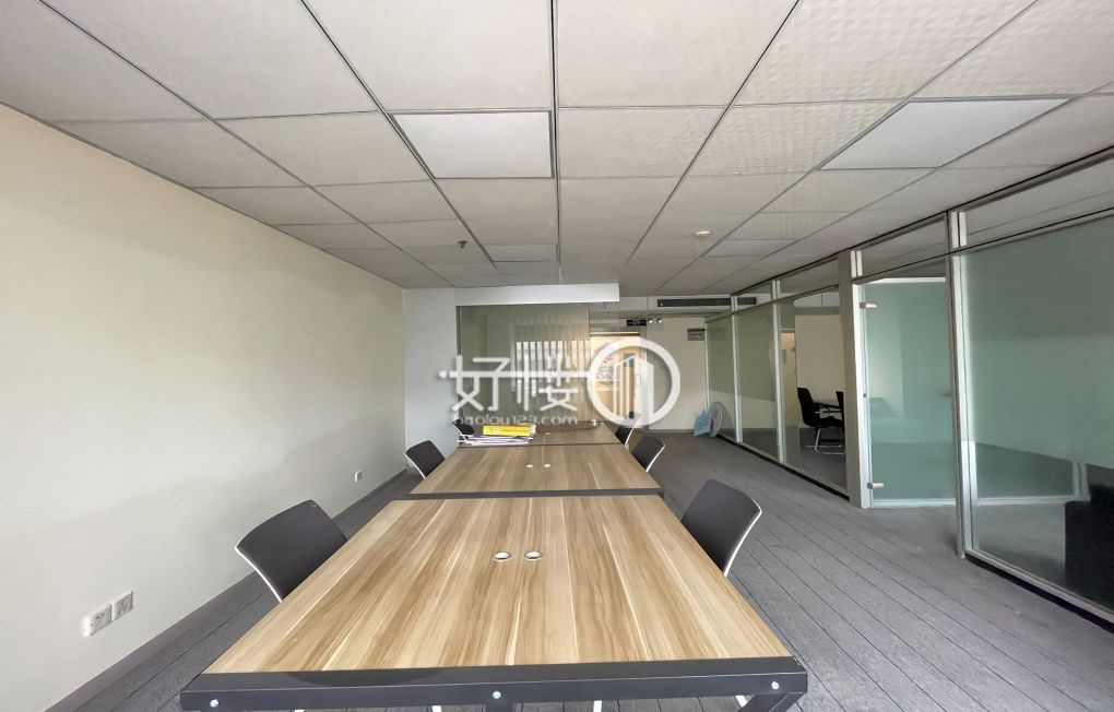 解放碑商圈CBD步行街世贸中心小面积出售     写字楼|办公室出租|租赁/租金/图片