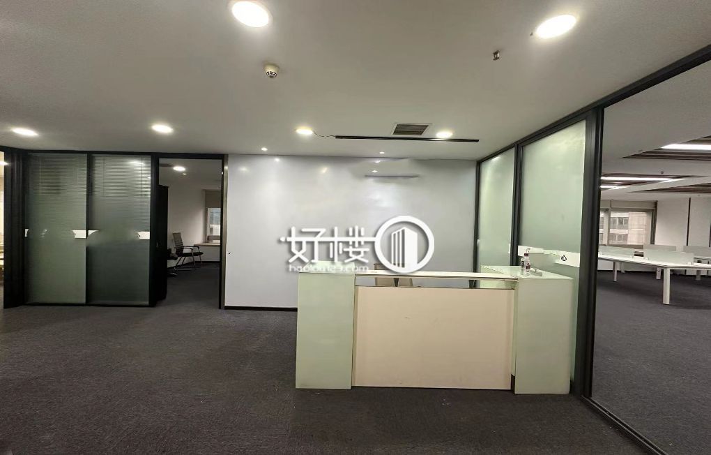解放碑CBD地铁口 世贸中心办公室诚心出售 优质房写字楼|办公室出租|租赁/租金/图片