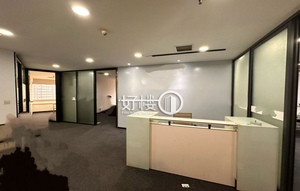 解放碑CBD地铁口 世贸中心办公室诚心出售 优质房写字楼|办公室出租|租赁/租金/图片