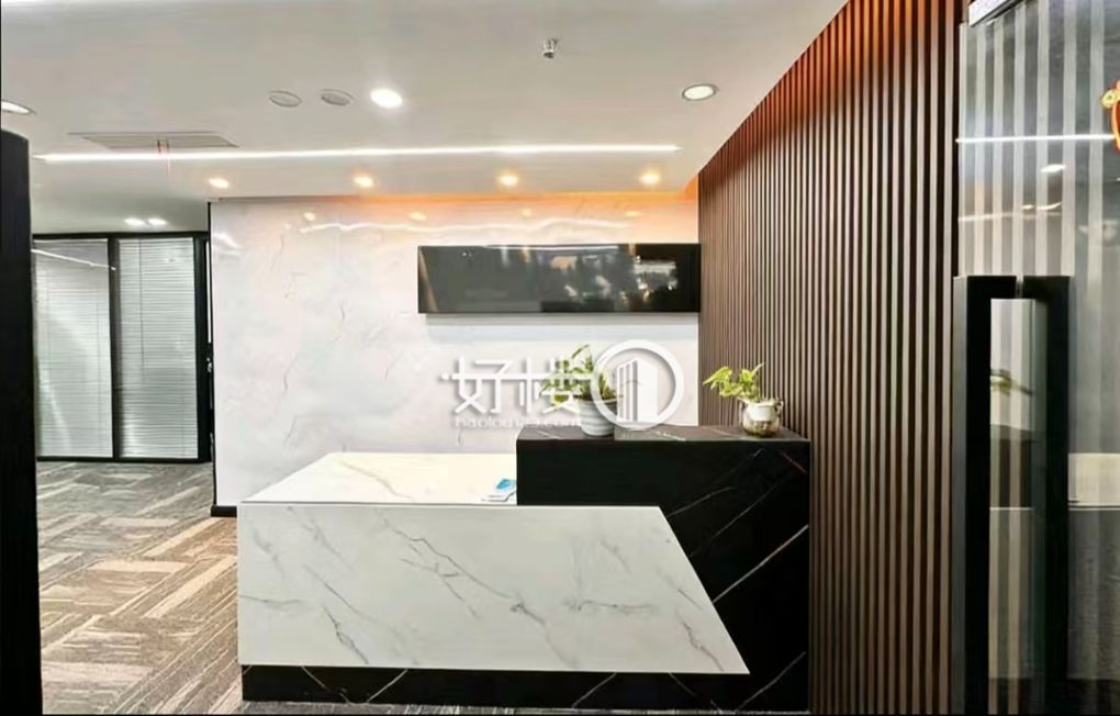 轻轨出口 解放碑核心商圈 世界贸易中心精装小户出售写字楼|办公室出租|租赁/租金/图片