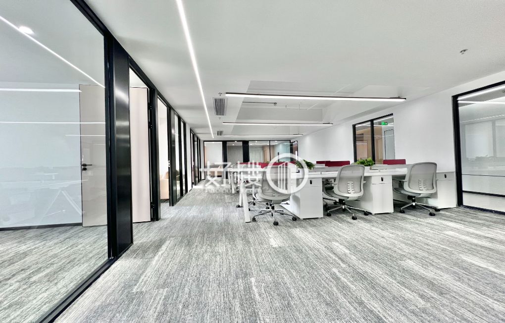渝北北站轻轨出口 全新装修带家具 价格便宜随时看房m²写字楼|办公室出租|租赁/租金/图片
