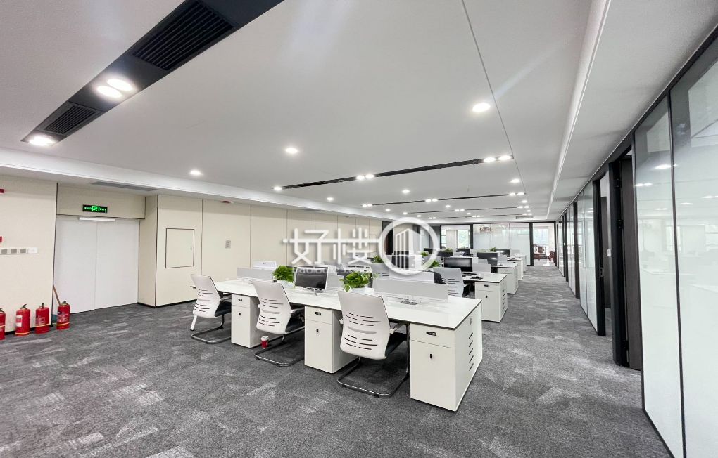 正对电梯口丨两江星界半层出售丨红木装修丨面积540写字楼|办公室出租|租赁/租金/图片