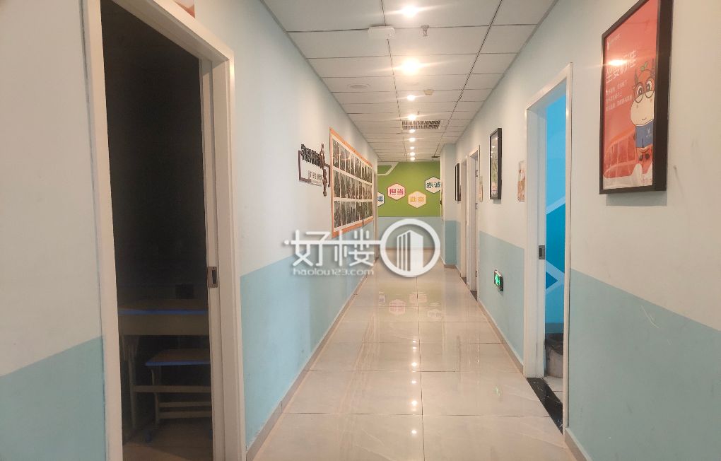 中信大厦 895平 直播客户看过来 巴适得板写字楼|办公室出租|租赁/租金/图片