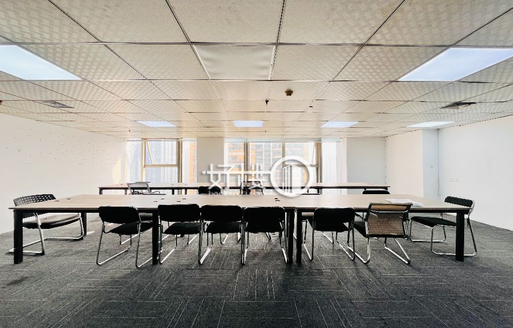 观音桥 中信大厦 210平业主直租 交通便利  m²写字楼|办公室出租|租赁/租金/图片