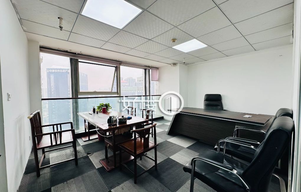 观音桥商圈中信大厦电梯口精装办公室出租m²写字楼|办公室出租|租赁/租金/图片