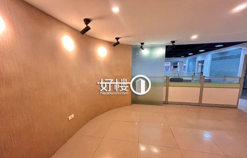 江北红旗河沟中信银行大厦精装带租约出售写字楼|办公室出租|租赁/租金/图片