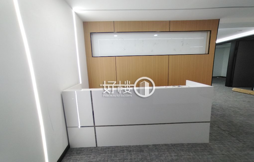 中渝国宾城户型方正交通方便轻轨口采光好写字楼|办公室出租|租赁/租金/图片