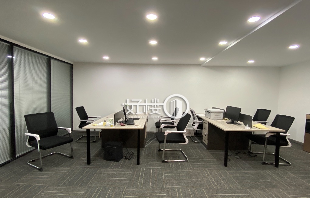 中渝国宾城 轻轨站口 126平精装办公室出租写字楼|办公室出租|租赁/租金/图片