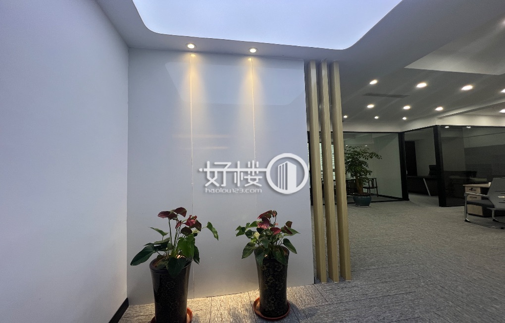 新牌坊都会9号现房出租 拎包入驻 交通方便-新牌坊办公室出租,办公室租赁信息