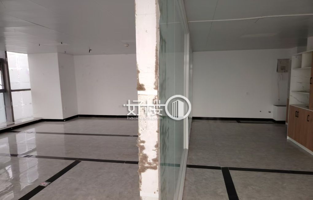 杨家坪中迪广场大通间 精装小户价格美丽 随时可看m²写字楼|办公室出租|租赁/租金/图片