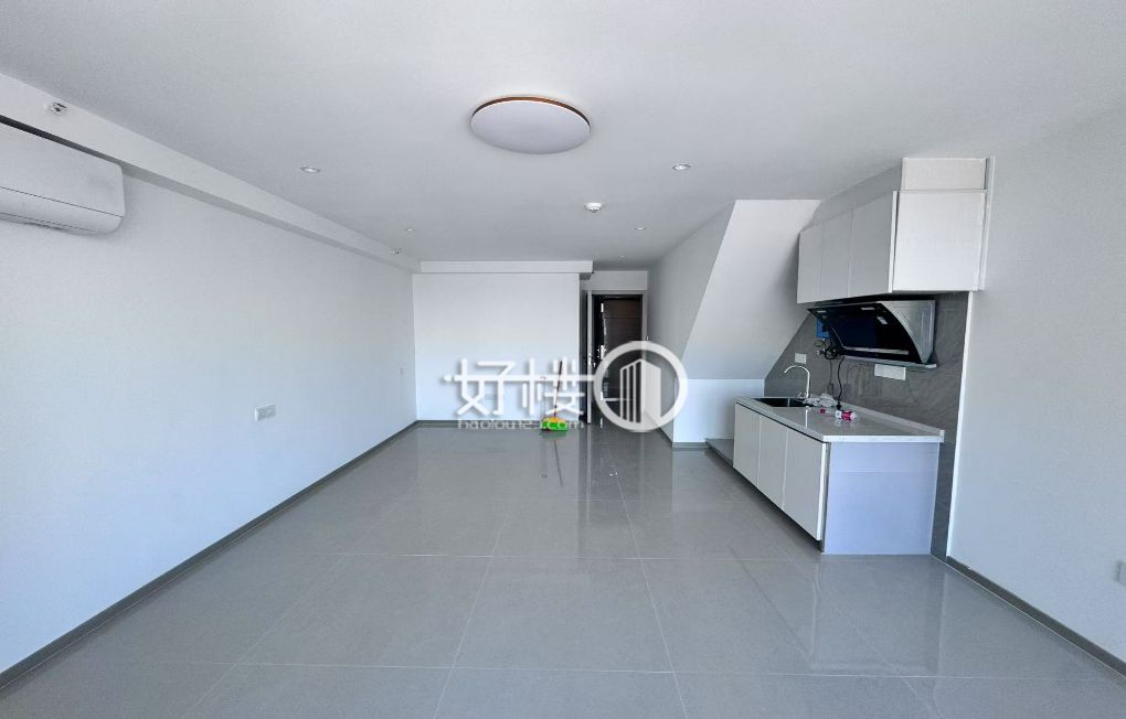 杨家坪轻轨直达 高端写字楼 清水大通间 业主直租写字楼|办公室出租|租赁/租金/图片