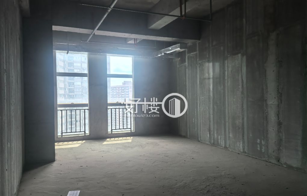 杨家坪甲级写字楼丨打骨折出售丨单价八千一手税写字楼|办公室出租|租赁/租金/图片