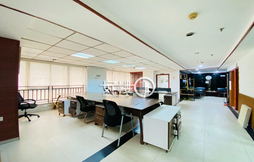 新牌坊转盘 佳乐紫光精装修正对电梯口单价7000元写字楼|办公室出租|租赁/租金/图片