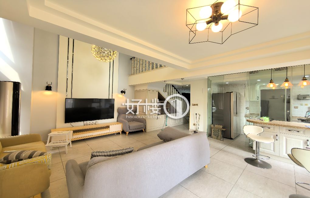 杨家坪保利时代广场 精装修楼上楼下大通间带家具出租写字楼|办公室出租|租赁/租金/图片