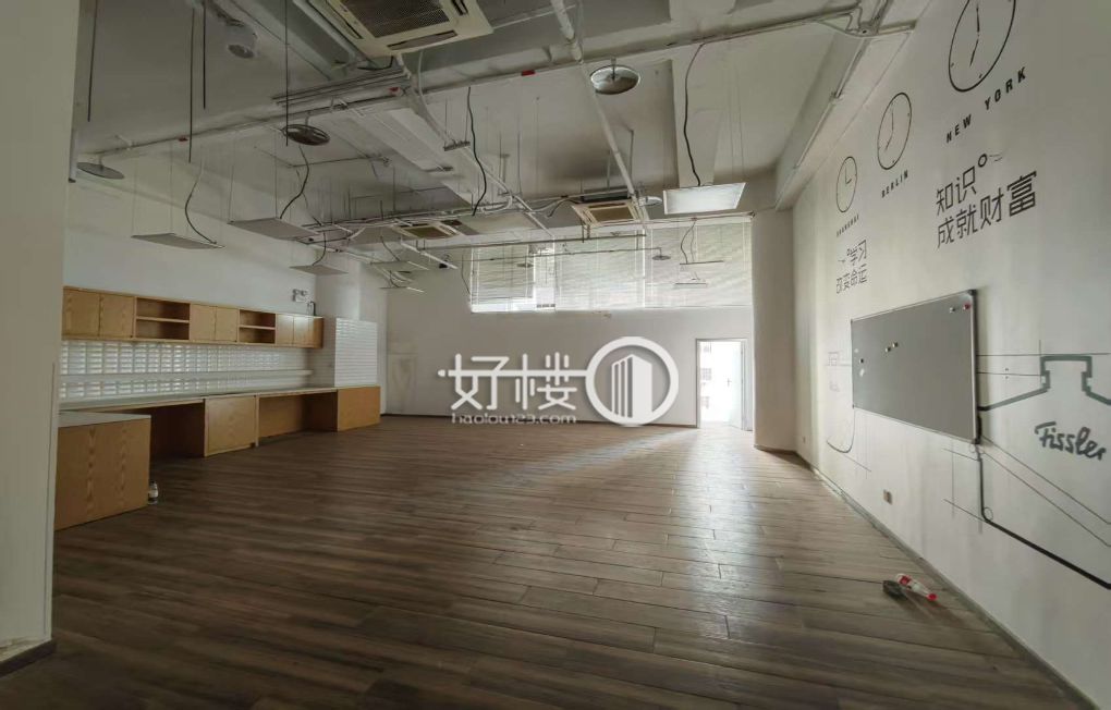 解放碑创汇 带装修出租 空调24小时开 3轻轨交汇写字楼|办公室出租|租赁/租金/图片