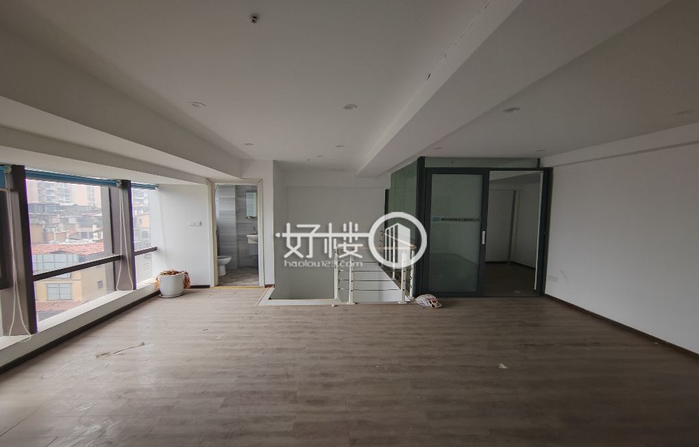 渝北唐家院子轻轨站力帆时代业主直租精装出租写字楼|办公室出租|租赁/租金/图片