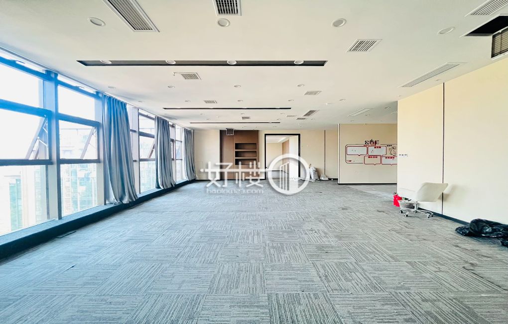 渝北唐家院子轻轨口业主直租电梯口现房随时看m²写字楼|办公室出租|租赁/租金/图片