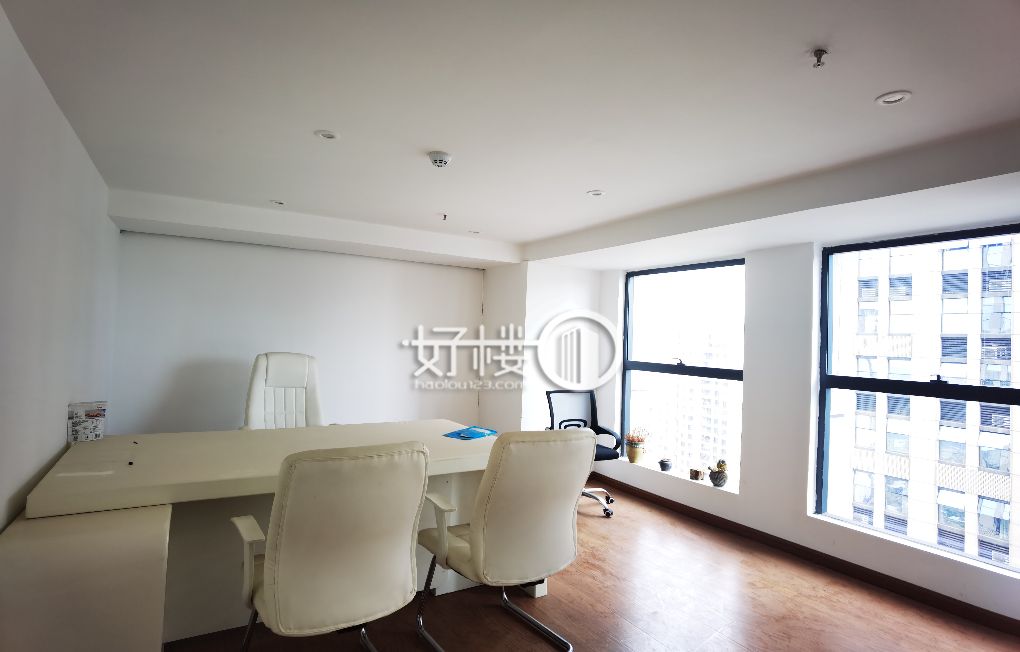 爱琴海稀缺户型，精装带家具出租m²写字楼|办公室出租|租赁/租金/图片