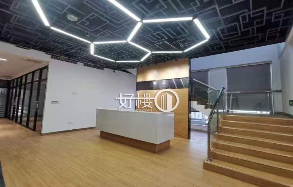 业主直租 装修带家具 门口就是轻轨站写字楼|办公室出租|租赁/租金/图片