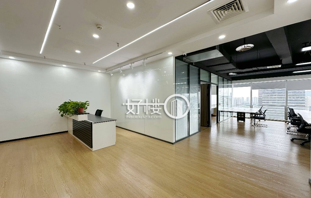杨家坪轻轨直达 高端写字楼 精装多隔断 带家具直租m²写字楼|办公室出租|租赁/租金/图片