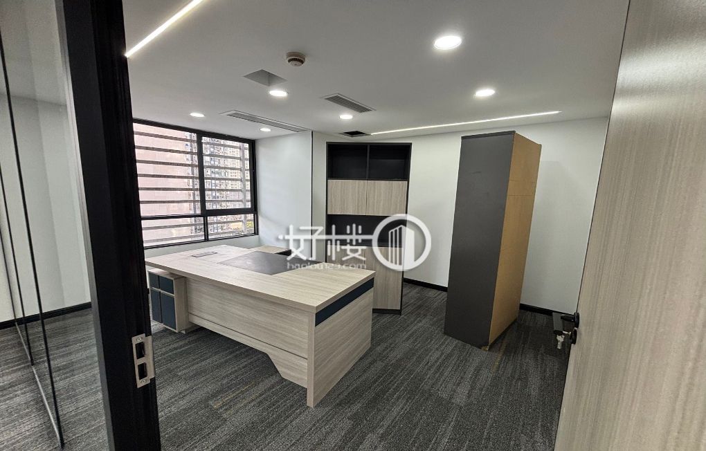 大坪丨英利对面嘉华鑫城丨电梯口2个办公室丨可配家具m²写字楼|办公室出租|租赁/租金/图片