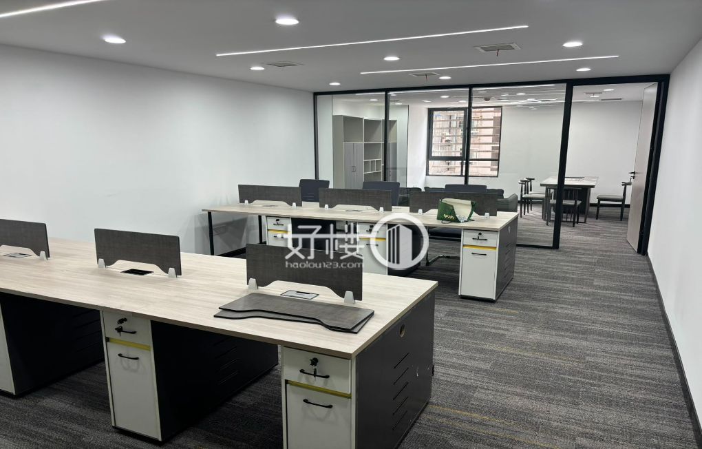 大坪丨嘉华鑫城丨独立办公室加员工大厅丨拎包入住m²写字楼|办公室出租|租赁/租金/图片