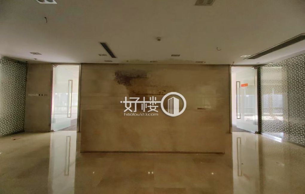 南坪甲级写字楼国汇中心 电梯口低价出售写字楼|办公室出租|租赁/租金/图片