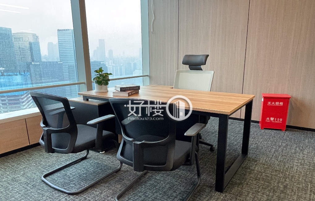 江北城轻轨站国金中心 高区精致小户带精品办公家具 写字楼|办公室出租|租赁/租金/图片