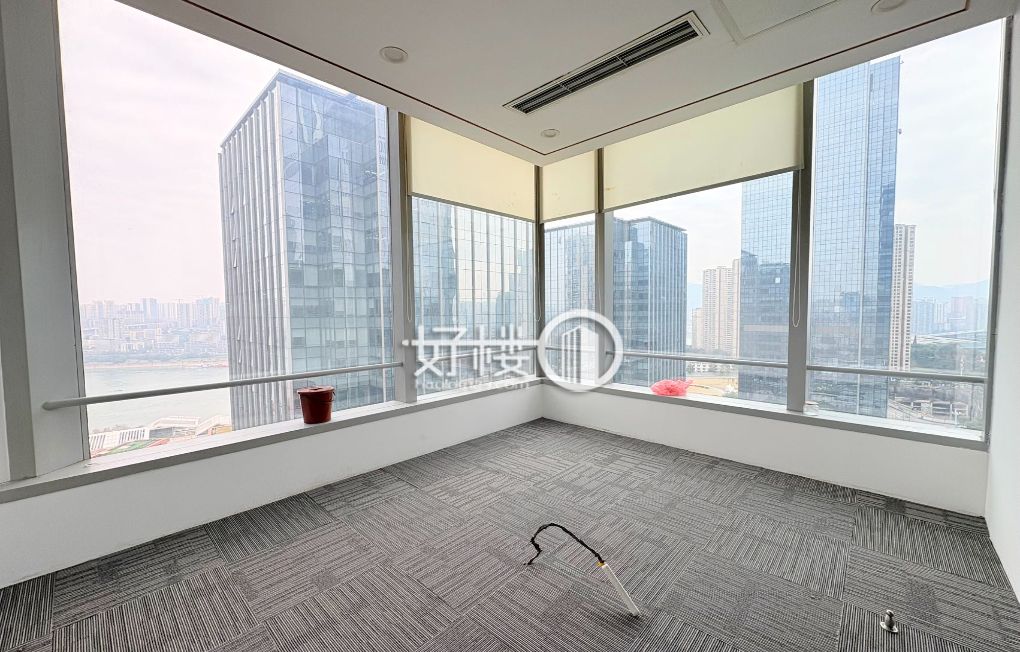 轻轨上盖 国金中心 精装小户型 业主直租 性价比高m²写字楼|办公室出租|租赁/租金/图片