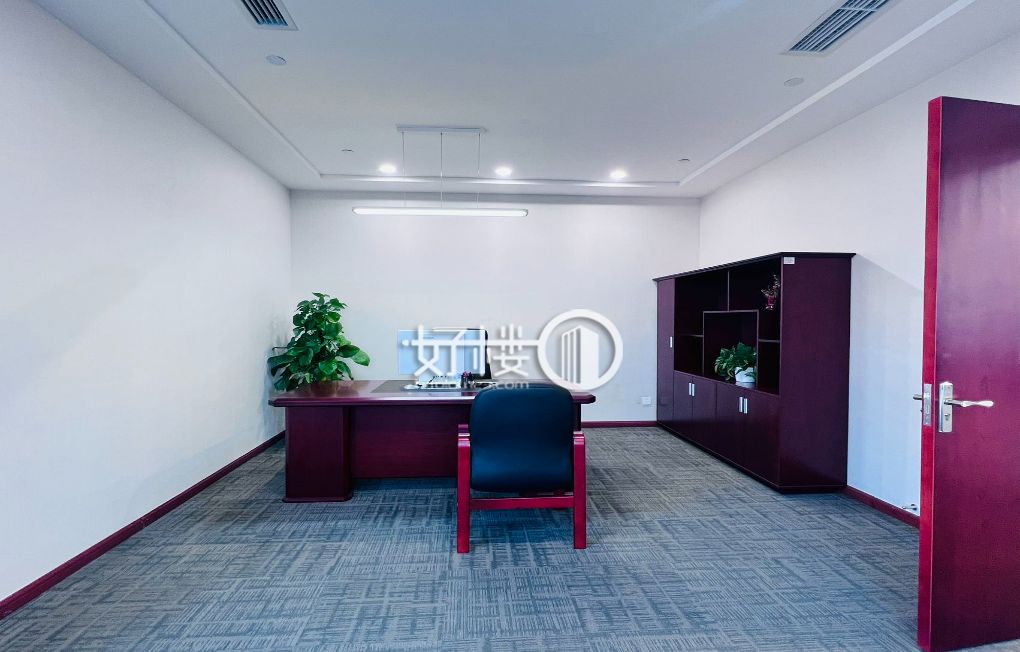 江北嘴 轻轨站楼上 国金中心 精装小户看江出租m²写字楼|办公室出租|租赁/租金/图片