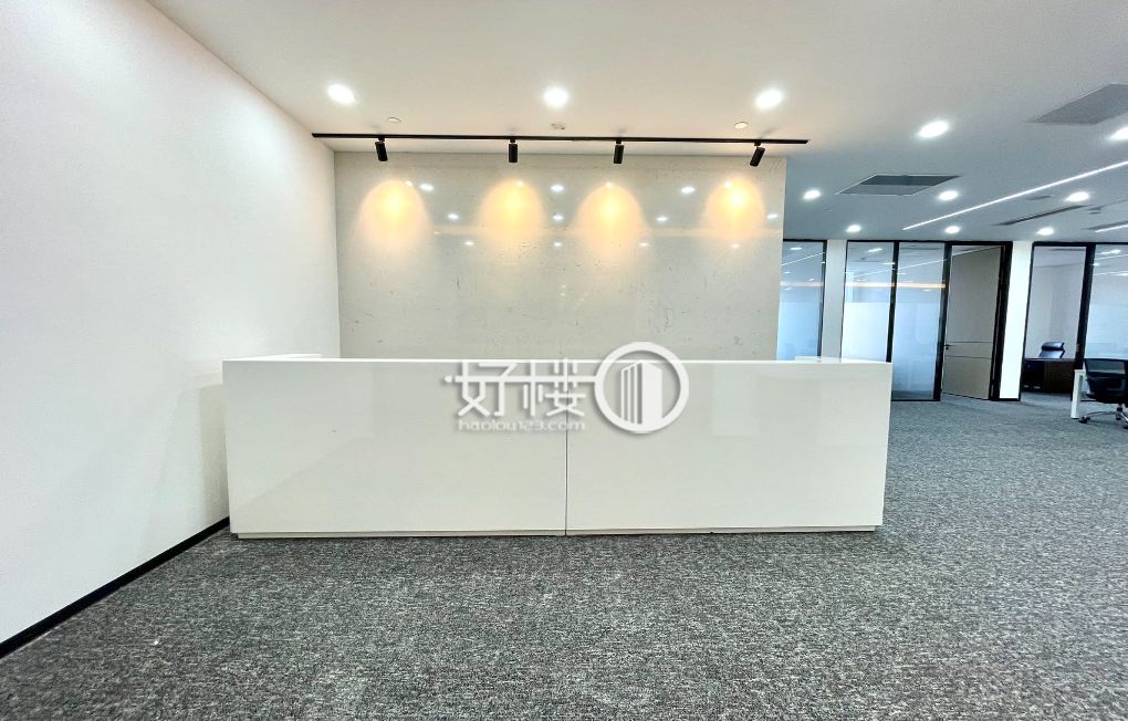江北嘴 国金中心 可按您需求定制装修带家具含税出租m²写字楼|办公室出租|租赁/租金/图片