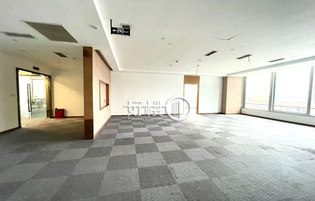 江北嘴 国金中心写字楼 带全套品质家具 轻轨出口m²写字楼|办公室出租|租赁/租金/图片