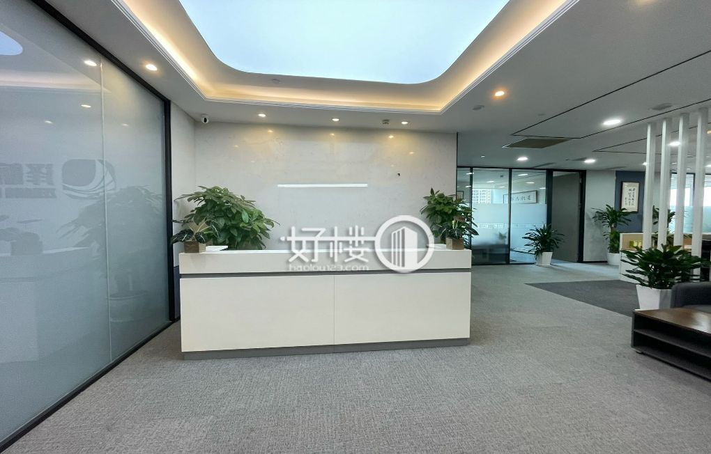 江北嘴 国金中心写字楼 带全套品质家具 正对电梯口m²写字楼|办公室出租|租赁/租金/图片
