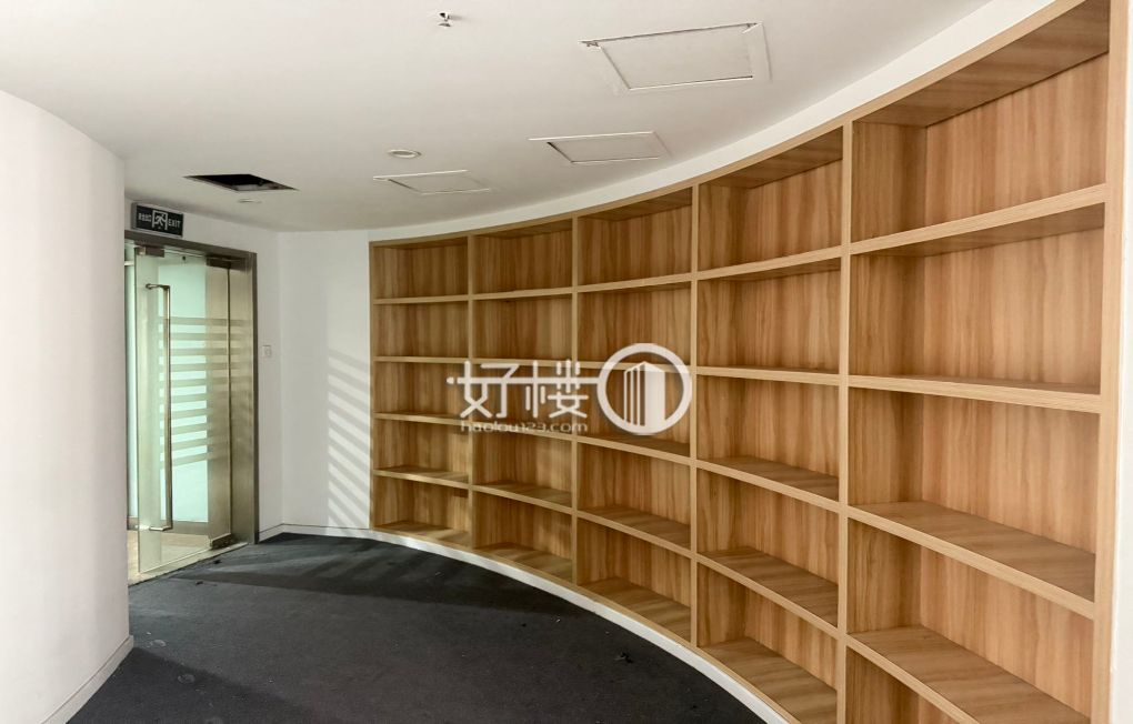 解放碑CBD 国际商务中心 户型可通水 写字楼|办公室出租|租赁/租金/图片