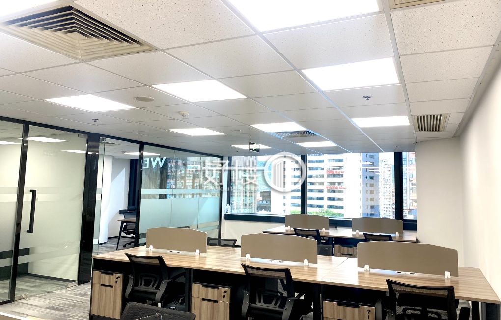 渝中区3条轻轨中心点 解放碑大都会低价出租m²写字楼|办公室出租|租赁/租金/图片