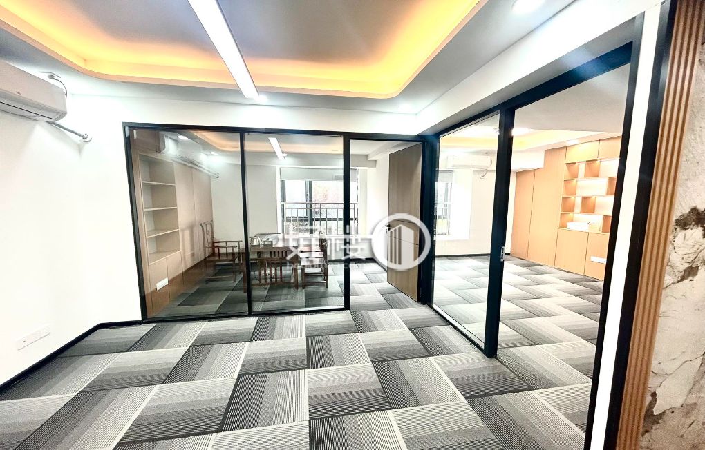 近轻轨 天福克拉精装带家具  2个独立办公室写字楼|办公室出租|租赁/租金/图片