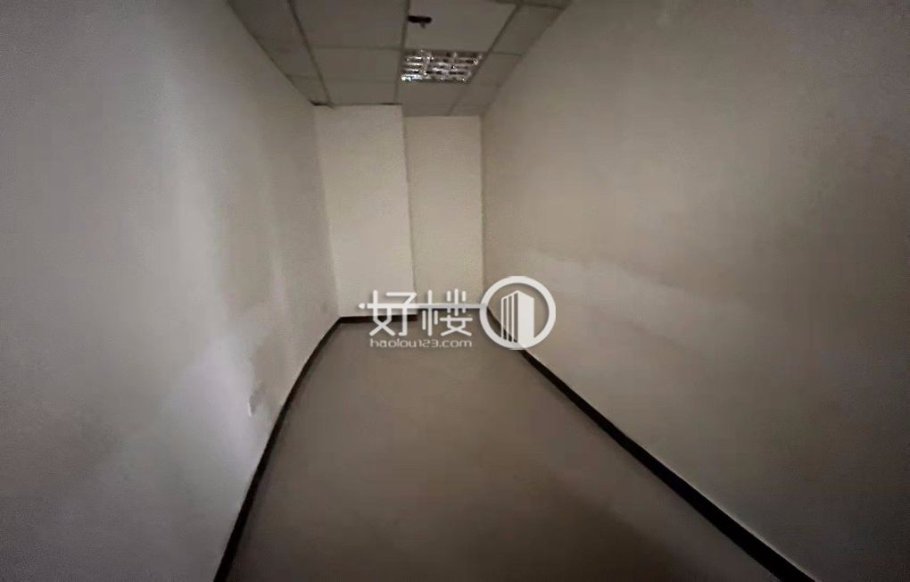 解放碑商圈 帝都广场办公室出租 租金含税 面积可选m²写字楼|办公室出租|租赁/租金/图片