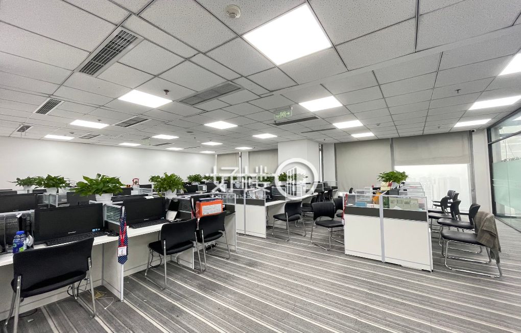新牌坊恒大中渝广场 精装带家具 拎包入住随时看m²写字楼|办公室出租|租赁/租金/图片