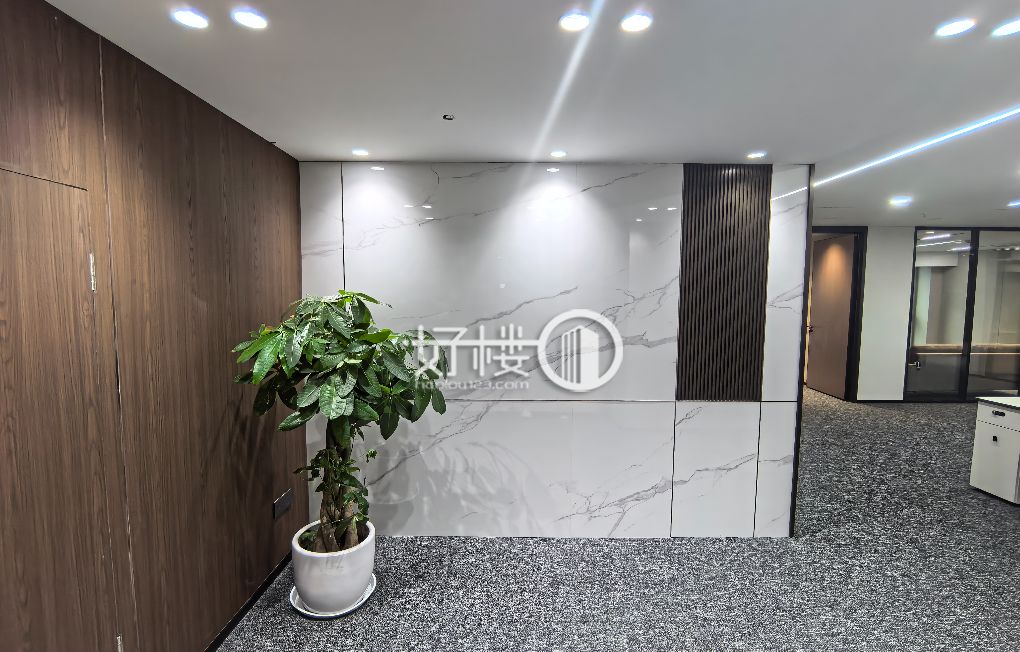 新牌坊中渝广场 空调自控 户型方正 大小面积可选写字楼|办公室出租|租赁/租金/图片