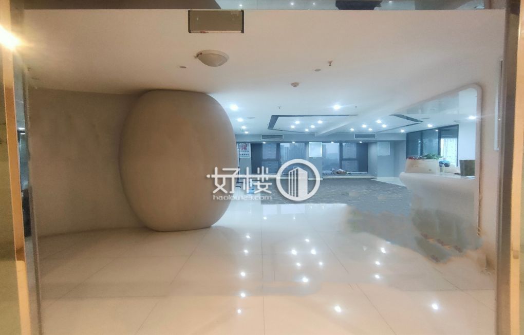 嘉州轻轨站恒大中渝广场办公室，正对电梯口出租m²写字楼|办公室出租|租赁/租金/图片