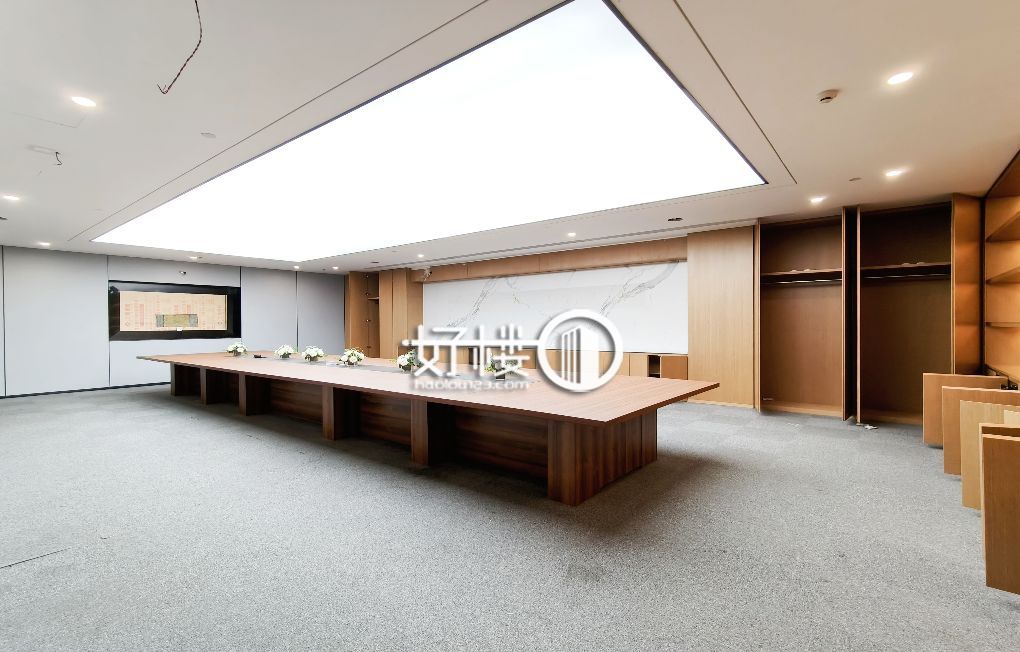 扬子江商务中心裙楼写字楼|办公室出售|租赁/租金/图片