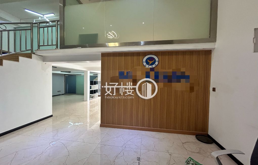江北嘴 星耀天地 电梯口跃层 5个隔间 三轻轨 m²写字楼|办公室出租|租赁/租金/图片