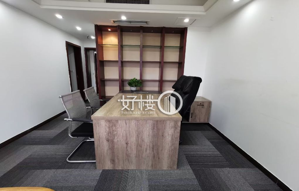 观音桥核心商圈，红鼎国际精装修带全套家具出租m²写字楼|办公室出租|租赁/租金/图片