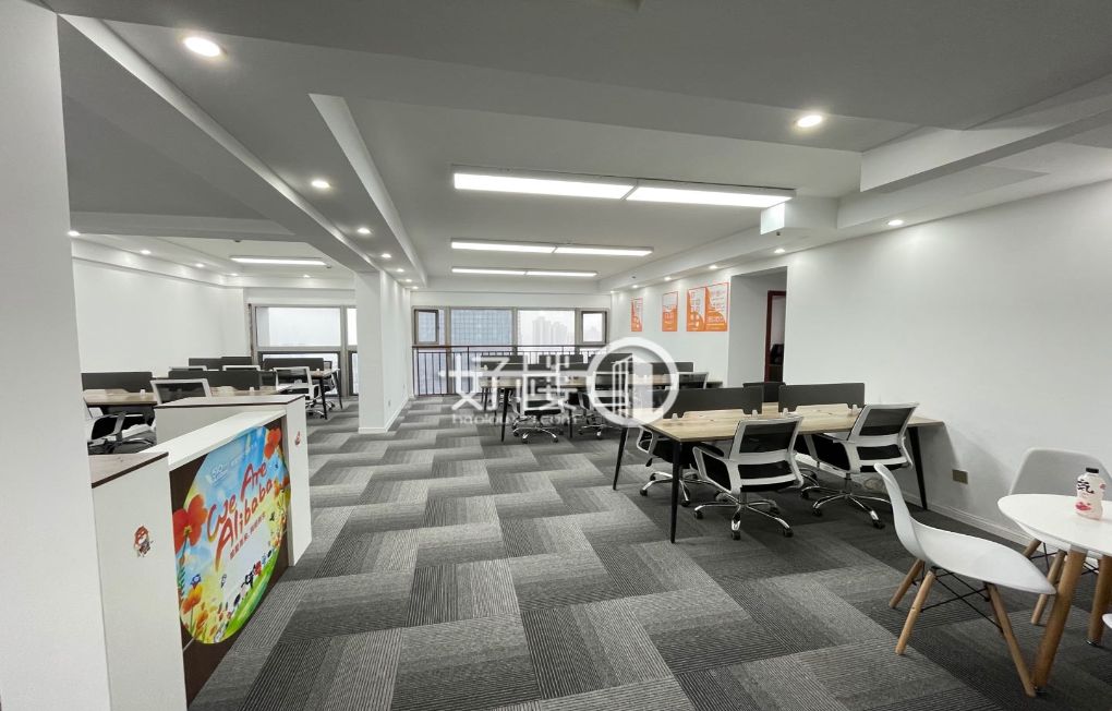 红鼎国际精装房源出租，高区视野，全落地窗写字楼|办公室出租|租赁/租金/图片